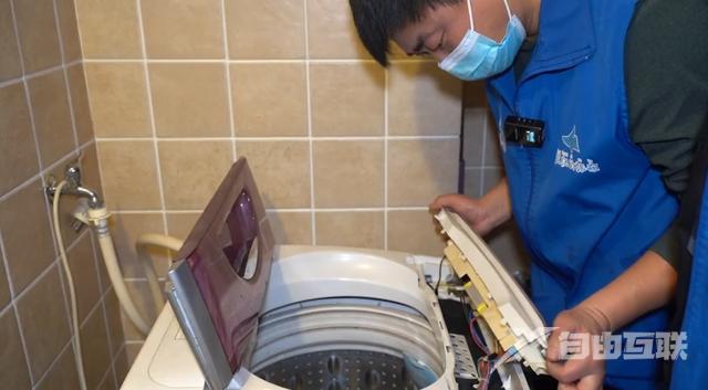 波轮洗衣机拆卸教程（波轮洗衣机怎么拆洗需要什么工具）(3)
