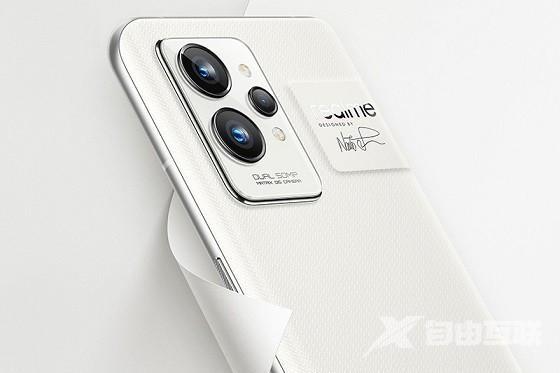 gt2和gt2pro区别大吗（realmegt2和gt2pro哪个值得入手）(1)