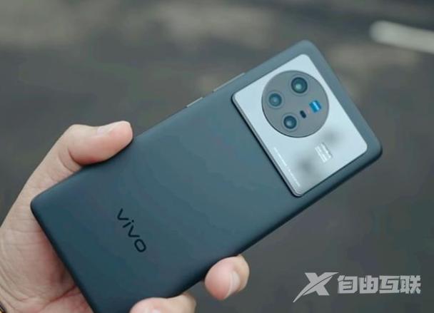 现在vivo手机哪款最好（vivo 性能最强适合学生党的手机）(8)