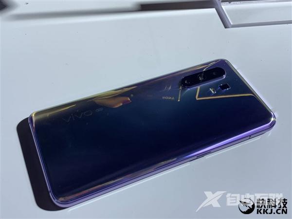 vivo x30配置参数（vivo x30 5g手机值不值得入手）(1)