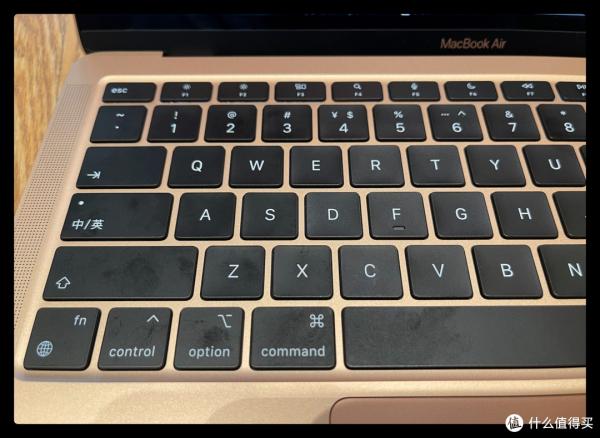 MacBook的指纹按钮 苹果macbook指纹触控