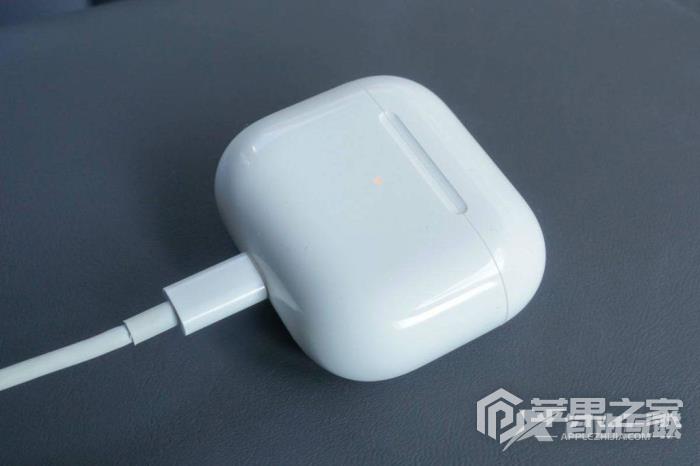 airpods3充电教程