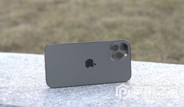 iPhone 12 Pro Max桌面时间如何设置