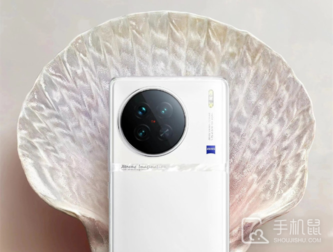 vivo X90白色版背板材质介绍