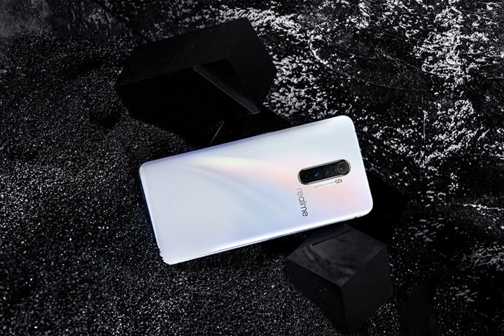 realmex2pro跟oppo reno ace哪个值得买(1)