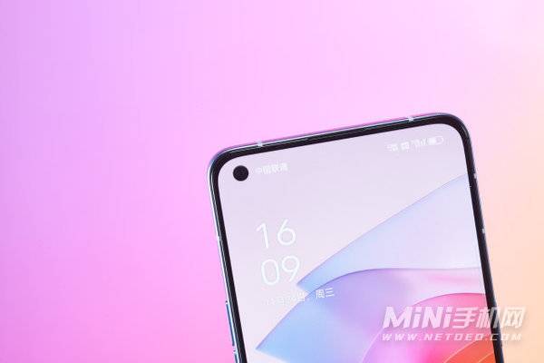 OPPOReno7新年版和OPPOReno7区别是什么-参数对比-性能分析