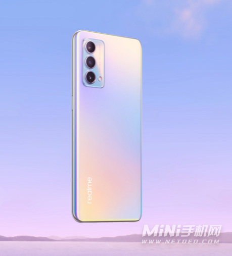 OPPOReno7se和真我GT大师版区别是什么-参数对比-性能分析