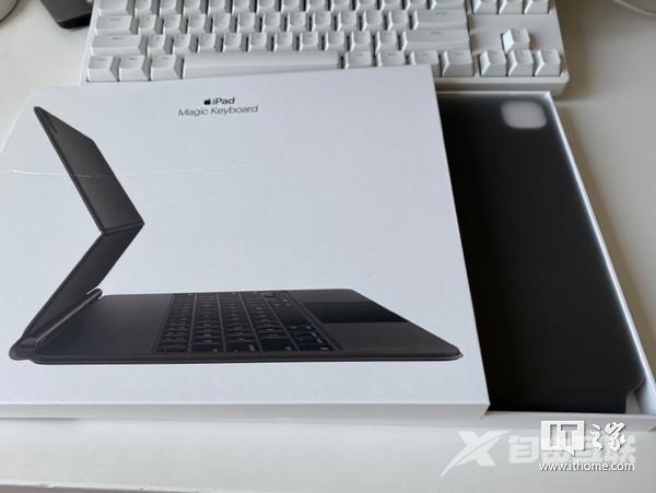 [经验] 苹果 iPad Pro 2020 款妙控键盘国行开箱：重量首曝