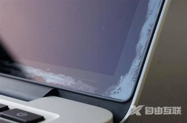 苹果确认 MacBook 屏幕存在问题：用户可免费维修