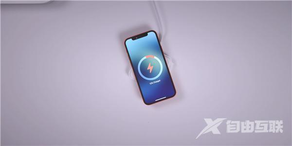 曝苹果为 iPhone 开发无线反向充电功能：4 年前的华为 Mate 20 Pro 就已支持