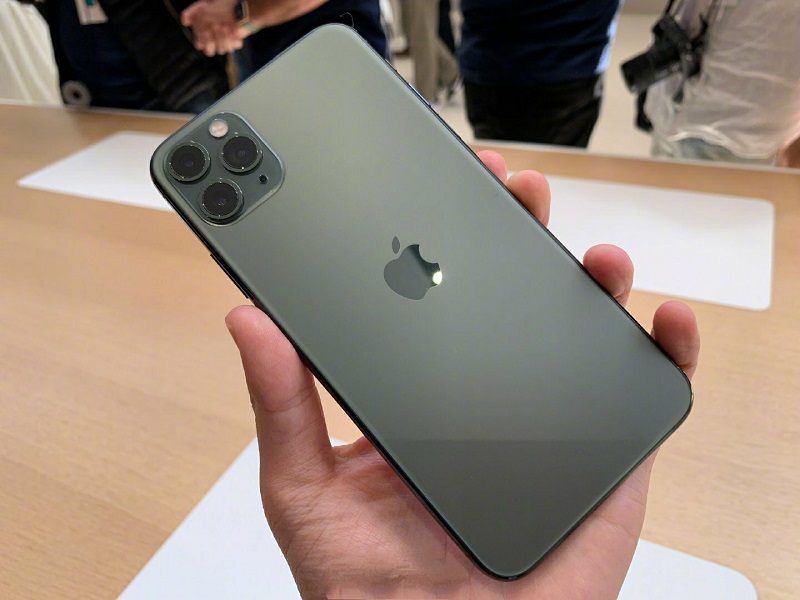 iphone11pro屏幕尺寸