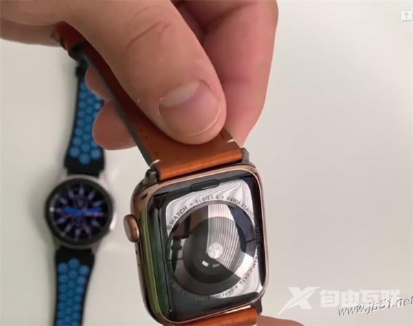 三星Galaxy Watch和苹果Apple Watch Series 4 区别对比评测